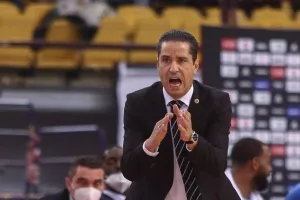 Την κέρδισε ο Λειβαδιώτης και εκείνη "έφαγε" τον Σφαιρόπουλο