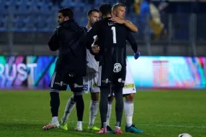 Πάφος - Ανόρθωση: Κόλλησε η "Κυρία", ηρωικός βαθμός για τους Παφίτες! 