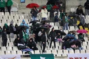 (ΦΩΤΟΣ Ομόνοια - ΑΠΟΕΛ) Ο κόσμος στο ΓΣΠ