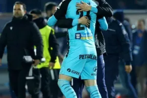 (Φώτος) ΝΤΟΥ… “Γιόβα” 