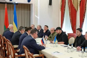Η ενδεκάδα στο τραπέζι που καθορίζει το μέλλον του πολέμου