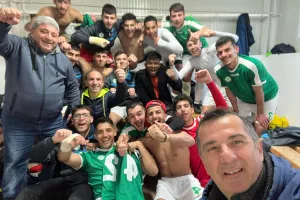 Πλησίασε την άνοδο με... συμμετοχή 15χρονου κίπερ! (φώτος)