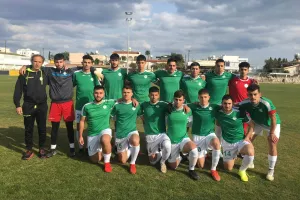 Πλησίασε την άνοδο με... συμμετοχή 15χρονου κίπερ! (φώτος)