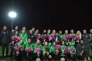 Έκπληξη στην προπόνηση με... ανθοδέσμες! (βίντεο)