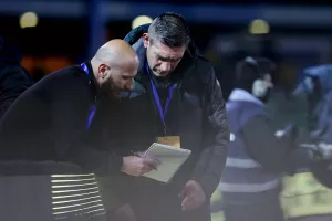Οι επικριτές...