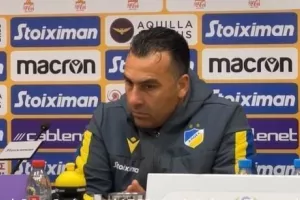 Σωφρόνης: "Με βρίζουν κάθε παιχνίδι/Προκαλούσε ο Ουάρντα" (UPD)