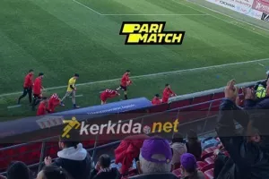"Respect" στον κόσμο-Τους έριξαν φανέλες με το "12" (βίντεο/φώτος)