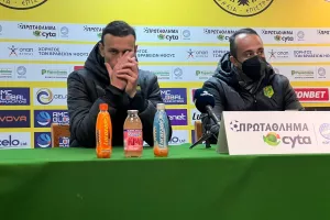 Τα λέει... όλα! 