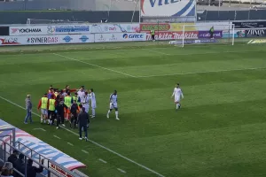 Νέα Σαλαμίνα - Καρμιώτισσα: ΑΠΟΔΡΑΣΗ με Χατζηβασίλη! (φώτος) 