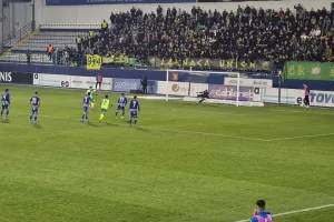 Με "Τρίσκο" το 0-2 η ΑΕΚ! (βίντεο)