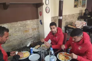 “Πάμε να 'καταβροχθίσουμε' και τον αντίπαλο!"
