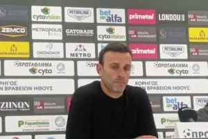 “Αν θέλουμε κορυφή, δεν πρέπει να χάνουμε αυτά τα παιχνίδια” 