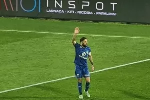 "Τσέκαραν" και τον "Λέο" στην ΑΕΚ