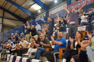 "Περήφανε Απολλωνίστα, έφτασε η ώρα να επιστρέψεις στο κλειστό"