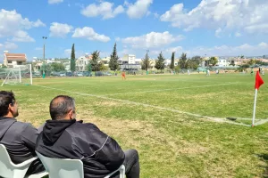 Είδε τους μικρούς ο κόουτς! (φώτος/kerkida) 