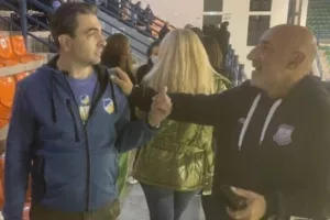 Πάλμας: "Μπράβο σε ομάδα και οπαδούς / Το ανέκδοτο της κάρτας θα αλλάξει"
