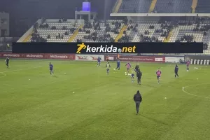 Η εντεκάδα της Ανόρθωσης με Λόρια