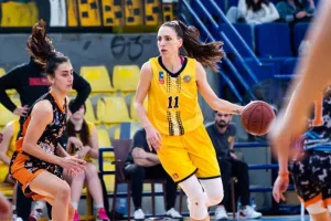 Εφτάψυχη... Βασίλισσα, ΜΥΘΙΚΗ Πέτρα και όλα στα ίσα – Η ΑΕΛ όρθια στην παράταση