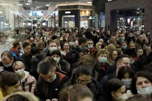 Αναστέλλεται η λειτουργία των ΙΚΕΑ στην Ρωσία, χάος στις τελευταίες αγορές! 