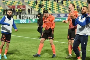 ΑΕΚ-ΑΠΟΕΛ: "Πορτοκαλί" απόδραση και φούλ για τίτλο με buzzer-beater Καρώ!  (φώτος)