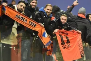 ΑΕΚ-ΑΠΟΕΛ: "Πορτοκαλί" απόδραση και φούλ για τίτλο με buzzer-beater Καρώ!  (φώτος)