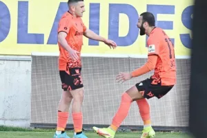 ΑΕΚ-ΑΠΟΕΛ: "Πορτοκαλί" απόδραση και φούλ για τίτλο με buzzer-beater Καρώ!  (φώτος)