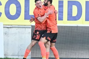 ΑΕΚ-ΑΠΟΕΛ: "Πορτοκαλί" απόδραση και φούλ για τίτλο με buzzer-beater Καρώ!  (φώτος)