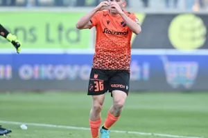 ΑΕΚ-ΑΠΟΕΛ: "Πορτοκαλί" απόδραση και φούλ για τίτλο με buzzer-beater Καρώ!  (φώτος)