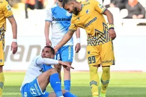 ΑΠΟΕΛ - Απόλλων: Χωρίς νικητή, "κερδισμένοι" οι γαλάζιοι (φώτος)