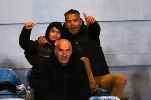 Φωτορεπορτάζ από τους οπαδούς Απόλλων και Ανόρθωσης