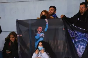 Φωτορεπορτάζ από τους οπαδούς Απόλλων και Ανόρθωσης