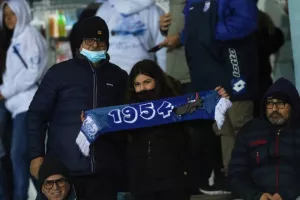 Φωτορεπορτάζ από τους οπαδούς Απόλλων και Ανόρθωσης