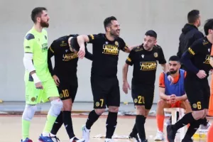 ΑΕΛ-ΑΠΟΕΛ: Οι "Λέοντες" είναι εδώ!  (φώτος)