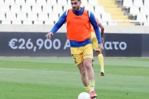 ΑΠΟΕΛ - Άρης: Ο Στεπίνσκι έστησε... μπλόκο στο ΓΣΠ! (φώτος)