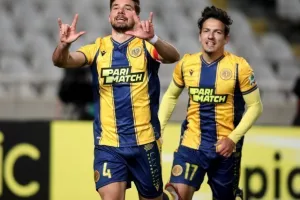 Ολυμπιακός-ΑΕΛ: Από νίκη σε νίκη και τώρα… ο 1ος "τελικός"! (φώτος)