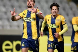 Ολυμπιακός-ΑΕΛ: Από νίκη σε νίκη και τώρα… ο 1ος "τελικός"! (φώτος)