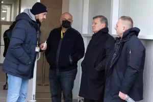 Προεδρικό 'πηγαδάκι' Καραπατάκη, Λευκαρίτη - Πρόδρομου, Χάρη (φώτος)