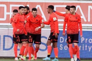 ΑΕΚ-ΑΠΟΕΛ: "Πορτοκαλί" απόδραση και φούλ για τίτλο με buzzer-beater Καρώ!  (φώτος)