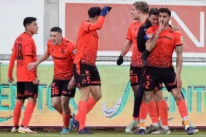 ΑΕΚ-ΑΠΟΕΛ: "Πορτοκαλί" απόδραση και φούλ για τίτλο με buzzer-beater Καρώ!  (φώτος)