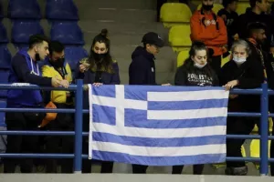 Στο… καυτό «Λευκόθεο», Πρωταθλητής ο ΑΠΟΕΛ! (φώτος)