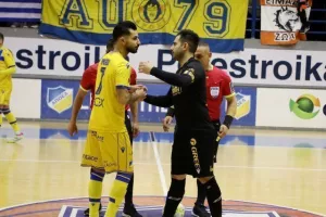 Στο… καυτό «Λευκόθεο», Πρωταθλητής ο ΑΠΟΕΛ! (φώτος)