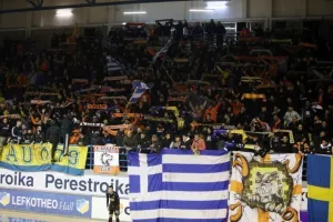 Στο… καυτό «Λευκόθεο», Πρωταθλητής ο ΑΠΟΕΛ! (φώτος)