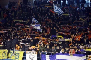 Στο… καυτό «Λευκόθεο», Πρωταθλητής ο ΑΠΟΕΛ! (φώτος)