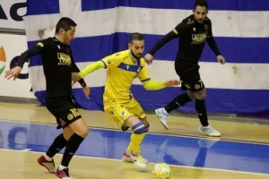 Στο… καυτό «Λευκόθεο», Πρωταθλητής ο ΑΠΟΕΛ! (φώτος)