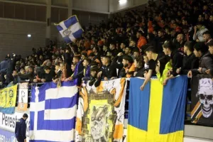 Στο… καυτό «Λευκόθεο», Πρωταθλητής ο ΑΠΟΕΛ! (φώτος)
