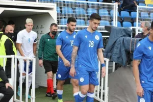 (ΦΩΤΟΣ) Κρίμα για τις Ελπίδες μας, ισοφάριση στο 90+4΄…