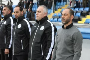 (ΦΩΤΟΣ) Κρίμα για τις Ελπίδες μας, ισοφάριση στο 90+4΄…