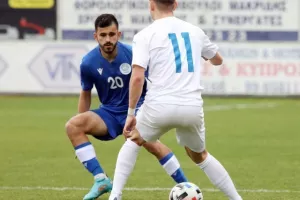 (ΦΩΤΟΣ) Κρίμα για τις Ελπίδες μας, ισοφάριση στο 90+4΄…