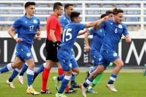 (ΦΩΤΟΣ) Κρίμα για τις Ελπίδες μας, ισοφάριση στο 90+4΄…