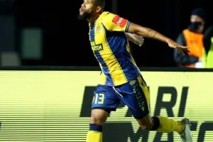 ΑΕΛ-Απόλλων: Λέοντες ανατροπής… πρόκρισης, με ήρωα Μέγερι και «χρυσούς» Σάντος-Παπαφώτη! (φώτος)